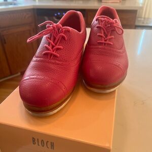 Bloch Fuchsia Leather Tap Shoes